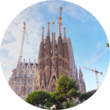 스페인 바르셀로나의 사그라다 파밀리아 성당과 독특한 건축 양식