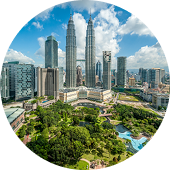 말레이시아 페낭의 도시 풍경과 현대적인 건물들